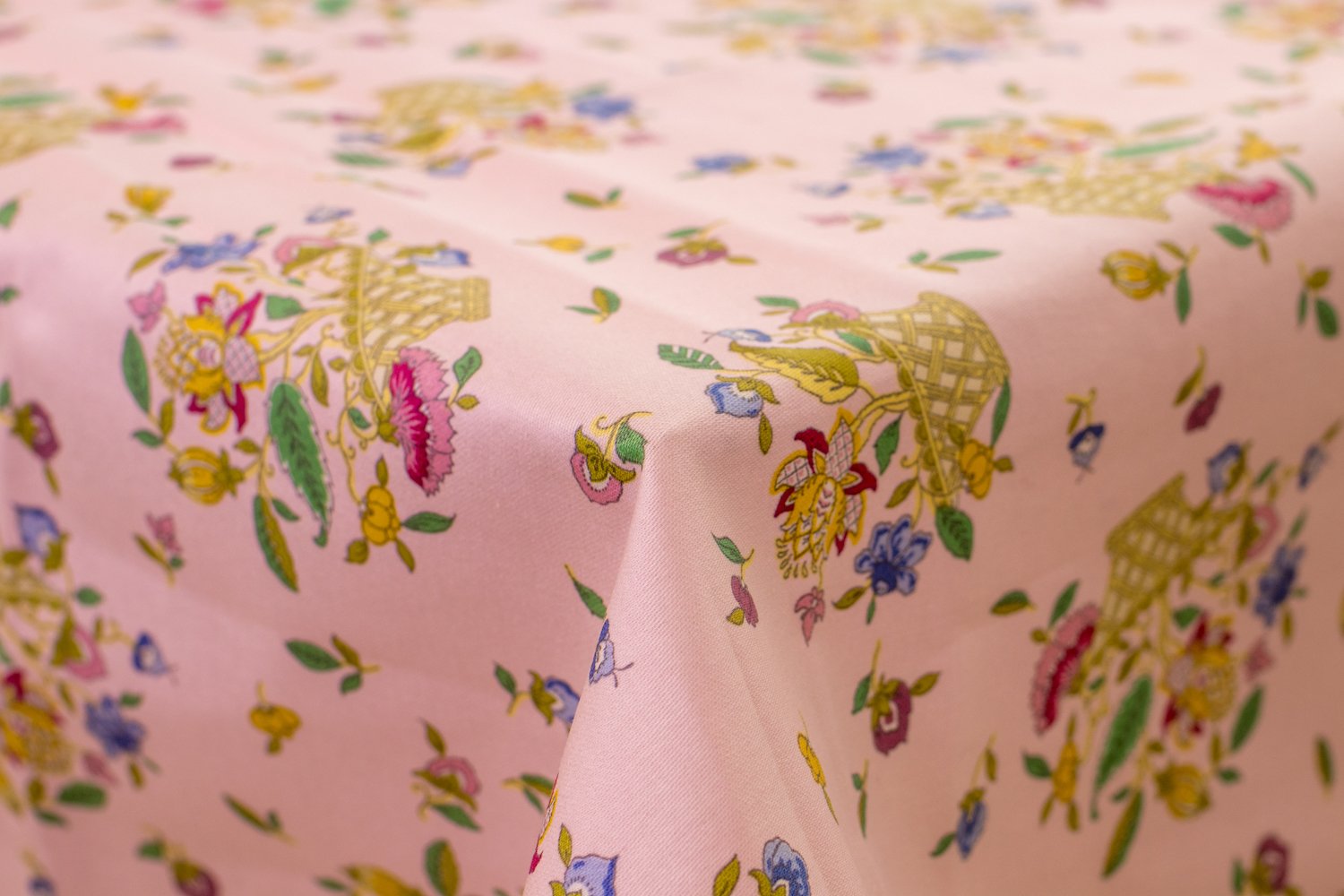 Amazon | MINTON(ミントン) ハドンホールトレリス テーブルクロス 川島